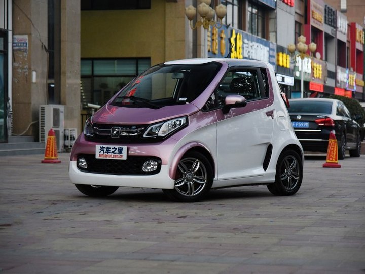 综合续航里程301km 众泰E200 Pro将上市
